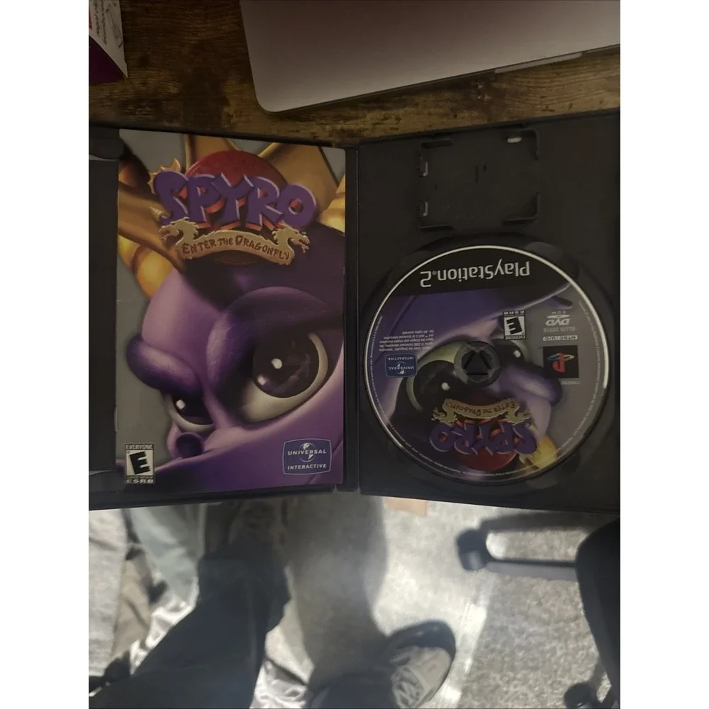 Spyro: Enter the Dragonfly (Sony PlayStation 2, 2002)